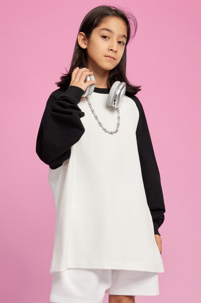 Kids Contrast Sleeve Crew