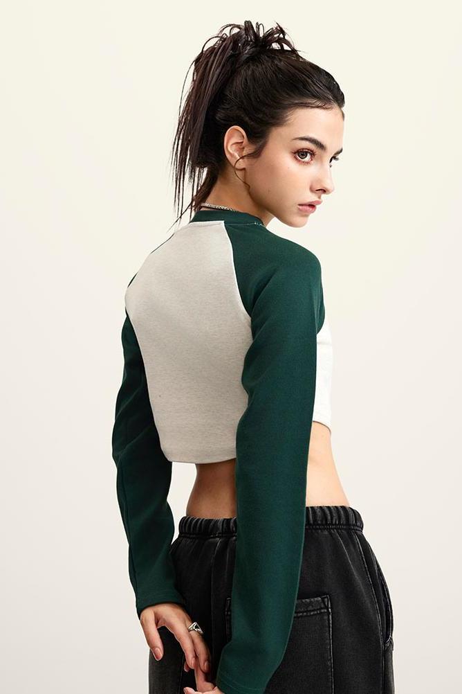 Contrast Sleeve Crop Crew